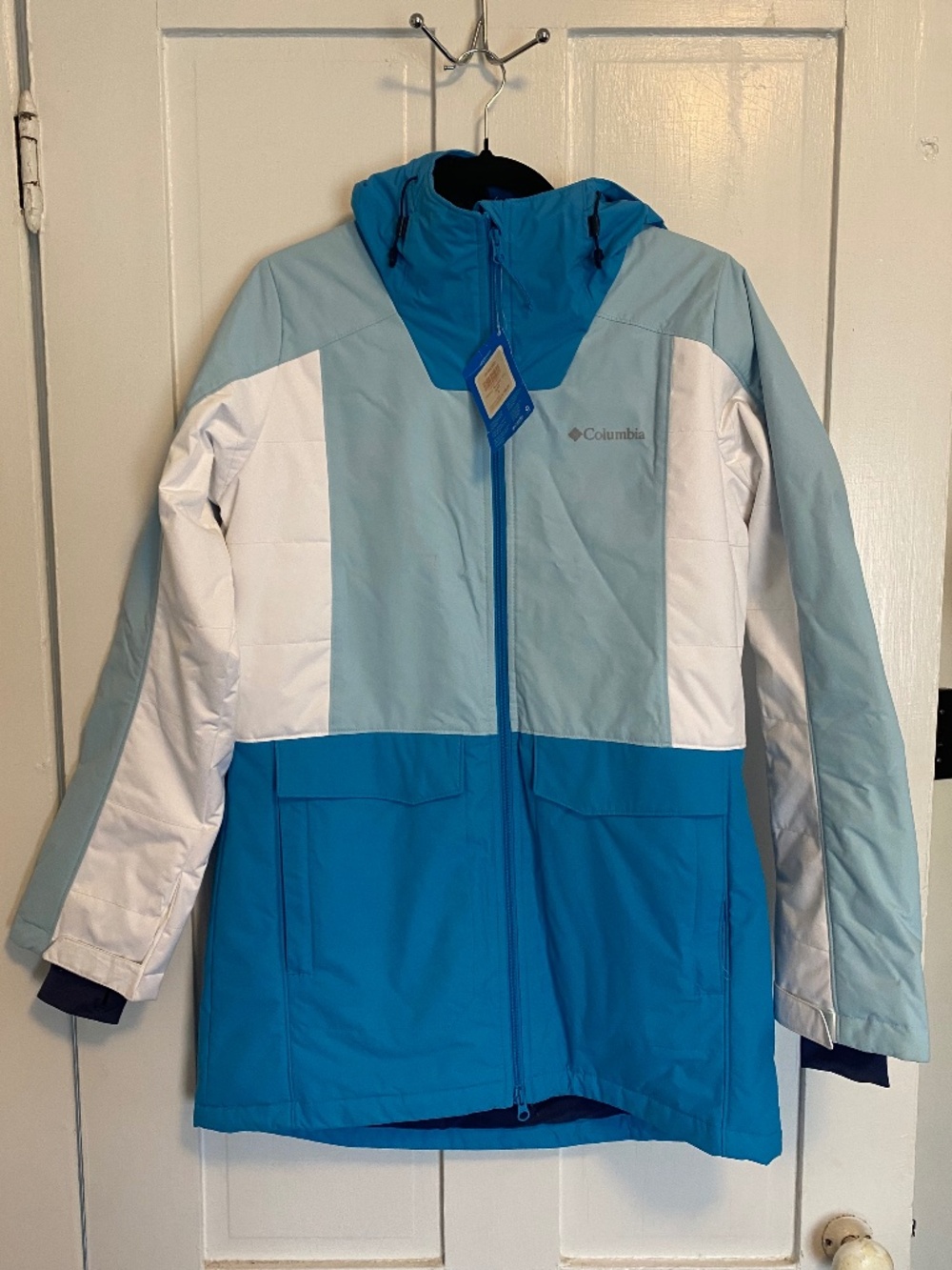 NWT. Columbia Women's Two-Tone Blue Hooded Ski Jacket Size Small